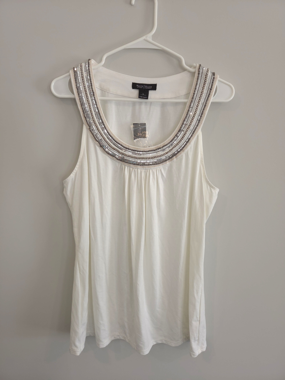 NWT. White House Black Market White Embellished Scoop Neck Tank. Size L. #SW